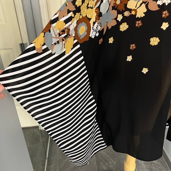 Bob Mackie Wearable Art Striped Floral‎ Kimono Cardigan - Picture 4 of 9